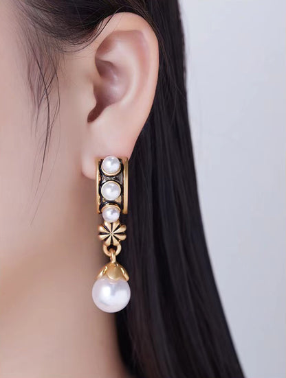 Long pattern pearl earring