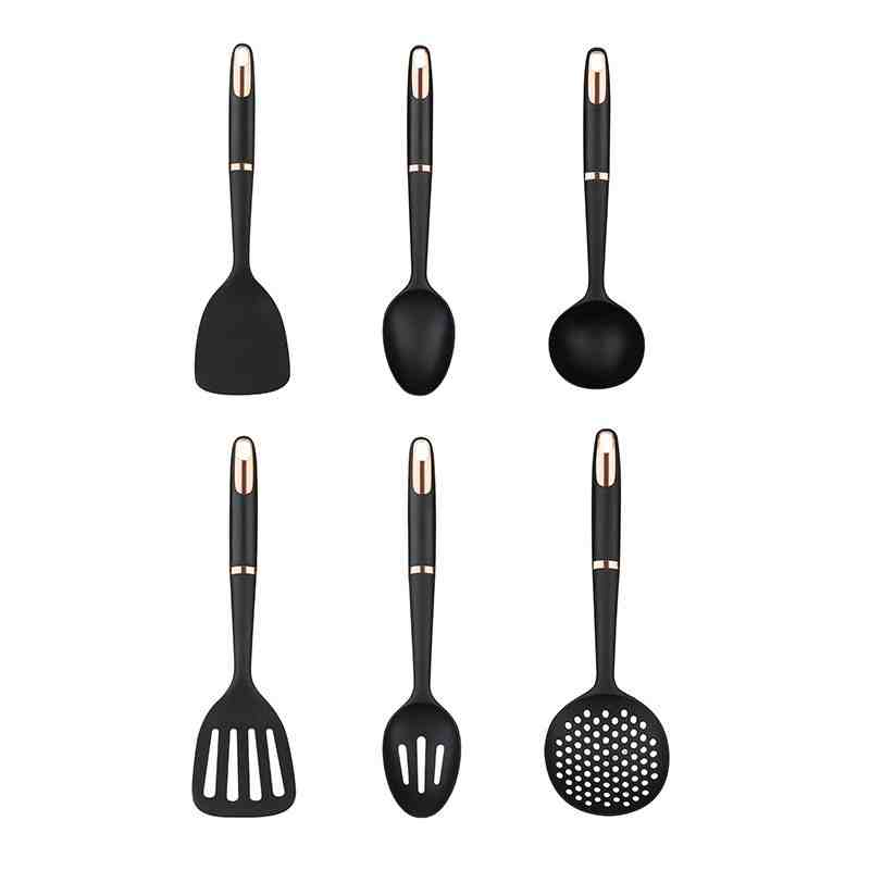 Kitchenware 9-piece set